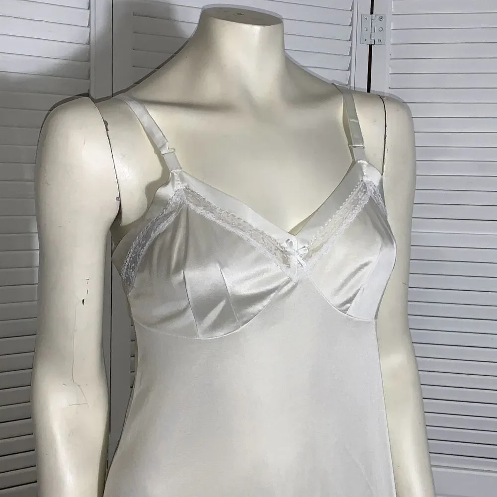 Vintage Lorraine Size 36 Tall Made in USA 100% Antron III Nylon White Full Slip - Picture 4 of 15